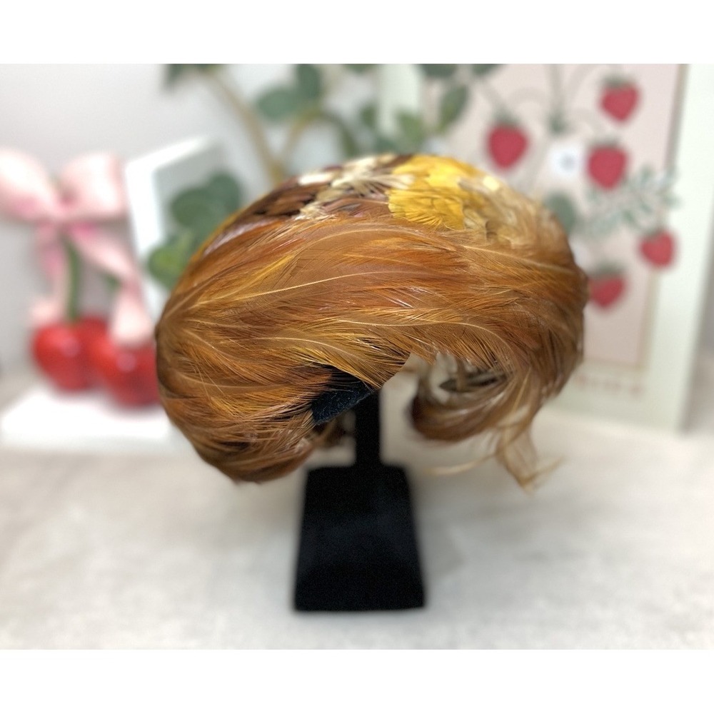 Vintage 1940-1950s Exotic Feathered Hat - Picture 7 of 8
